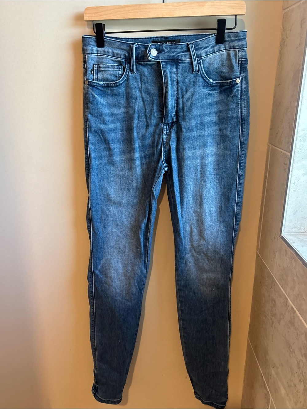 Judy Blue Women's Skinny Jeans in Blue Wash